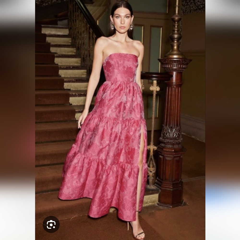 NWT Elliatt Whitley Maxi Gown
